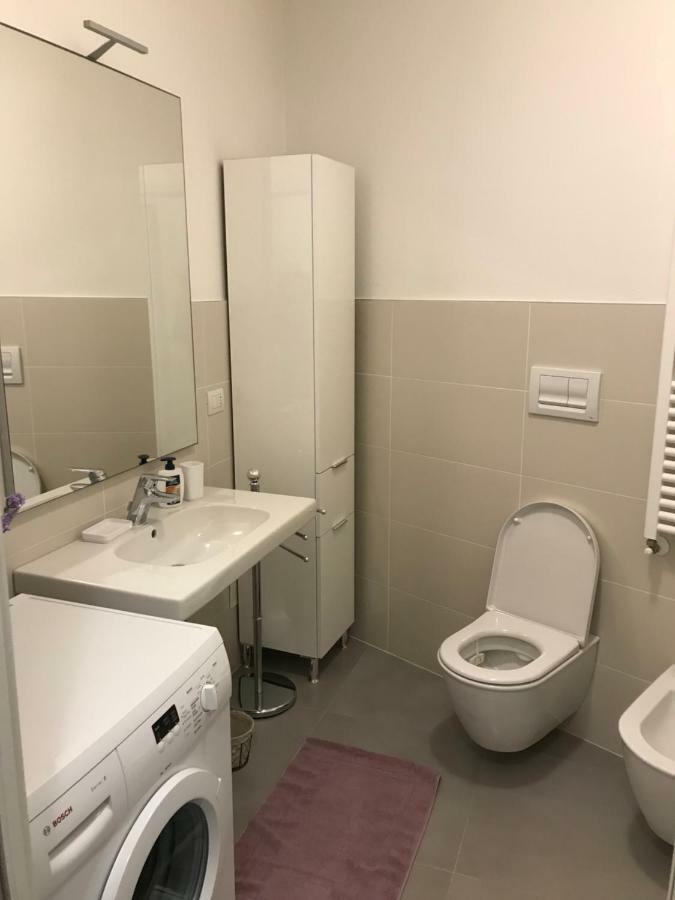Laura'S Home - I Navigli Che Vorrei Milano Eksteriør bilde