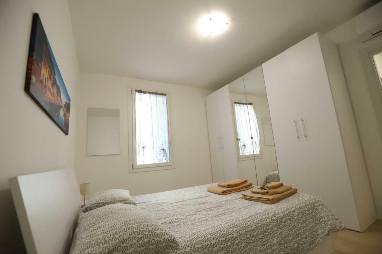 Laura'S Home - I Navigli Che Vorrei Milano Eksteriør bilde