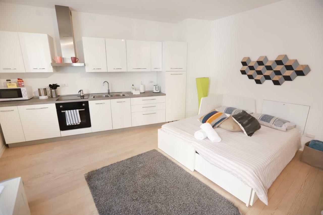 Laura'S Home - I Navigli Che Vorrei Milano Eksteriør bilde