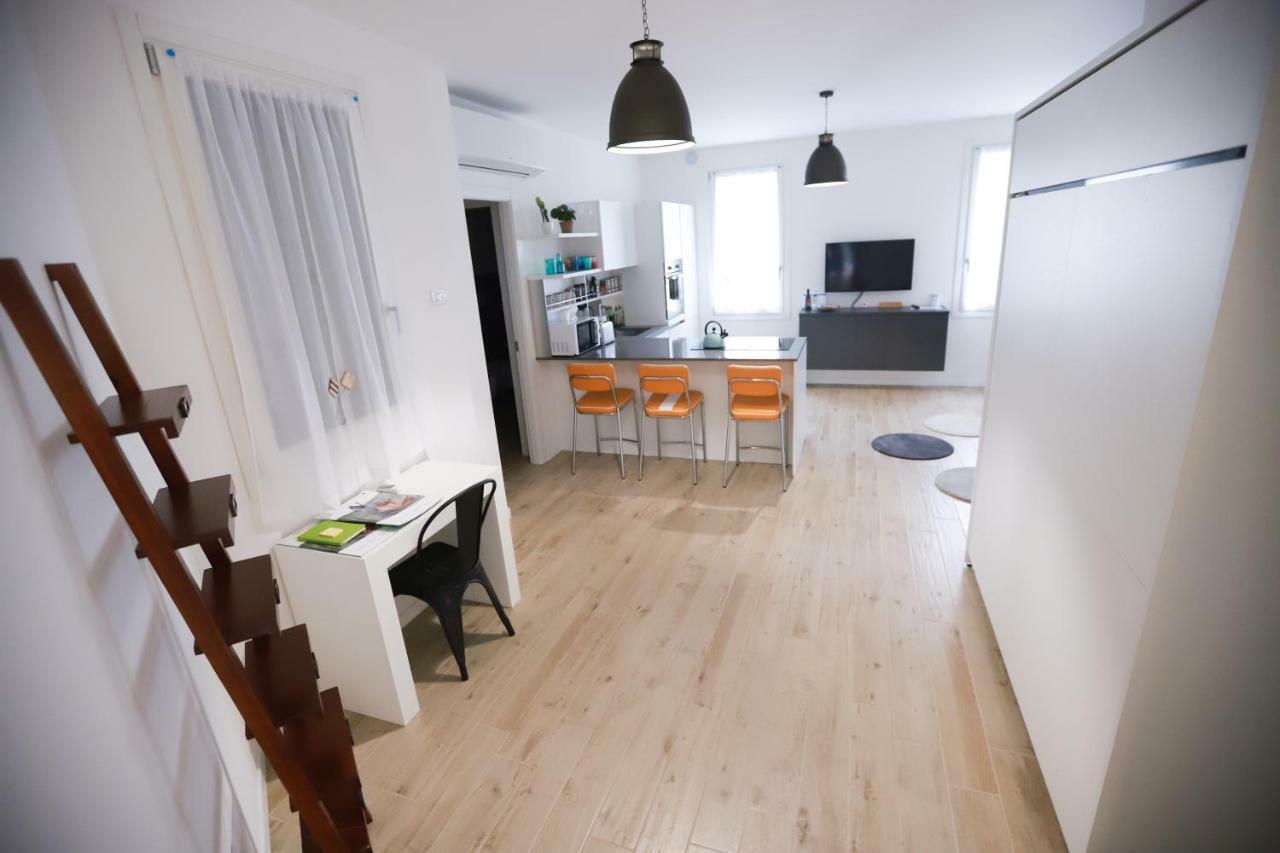 Laura'S Home - I Navigli Che Vorrei Milano Eksteriør bilde