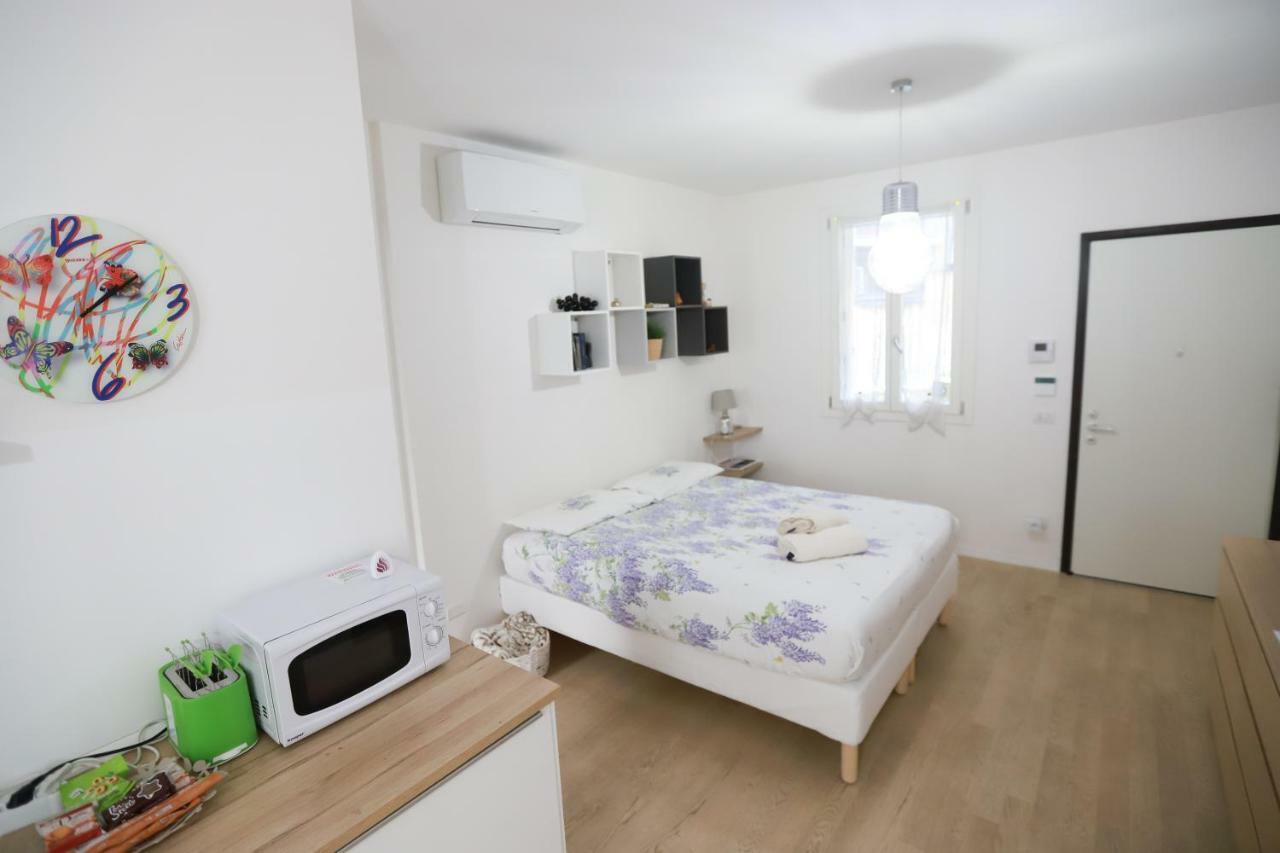 Laura'S Home - I Navigli Che Vorrei Milano Eksteriør bilde