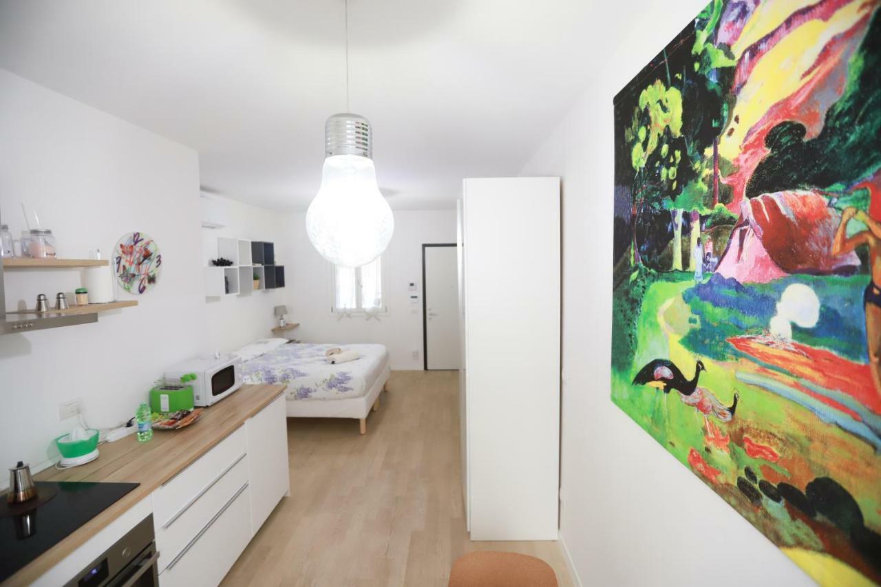 Laura'S Home - I Navigli Che Vorrei Milano Eksteriør bilde